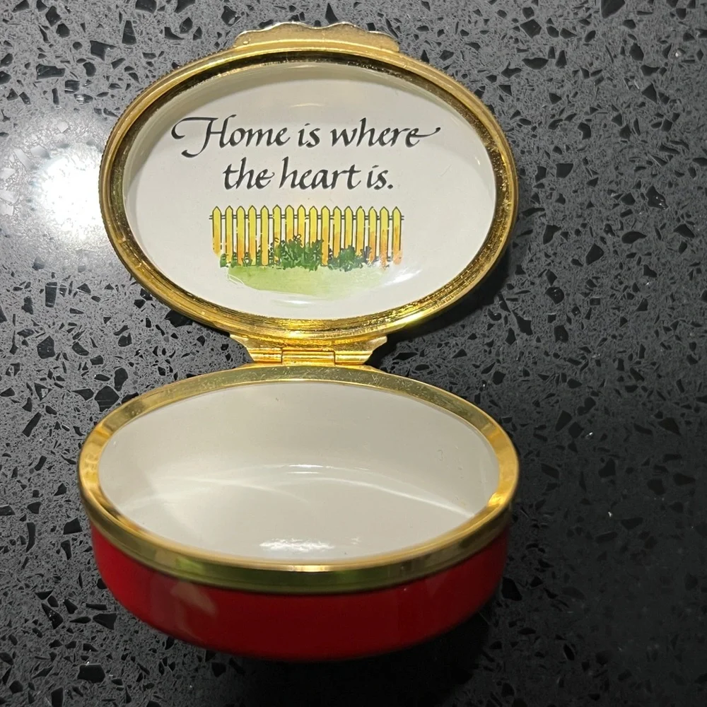 Small trinket jewelry box
